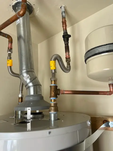 Water heater installation and plumbing repair in Avenal